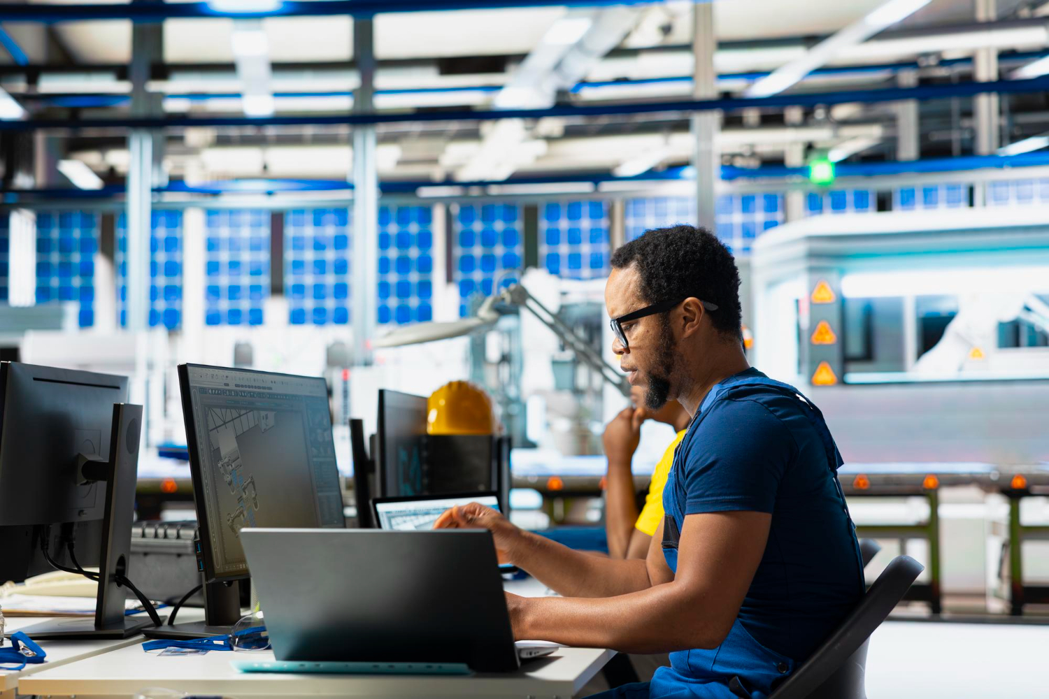 Technicien dans un bureau d'études
